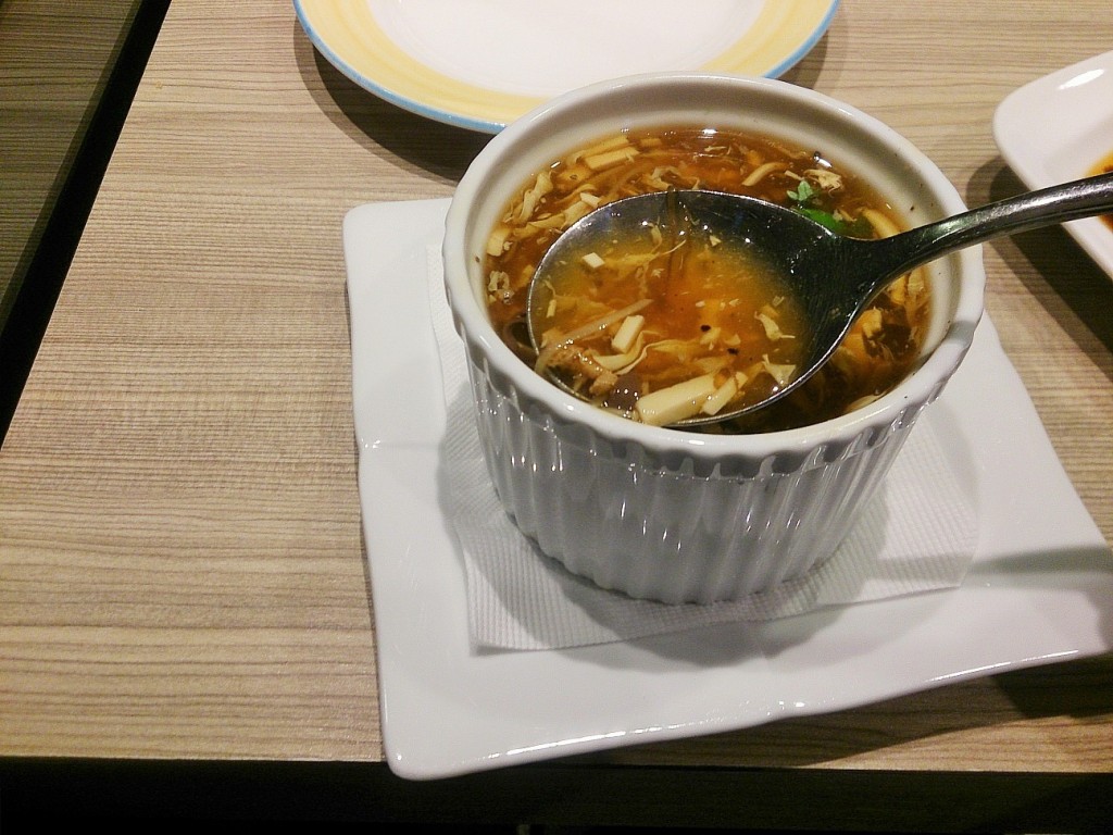 紅豆小館の上海酸辣湯