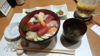 sushi_house1